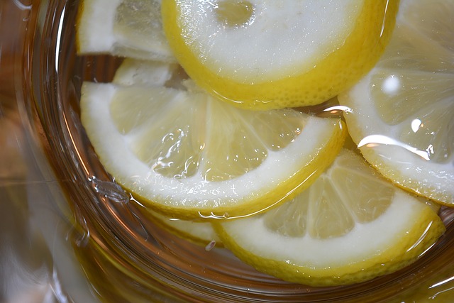 Преимущество применения лимона с кожурой в добавлении к блюдам