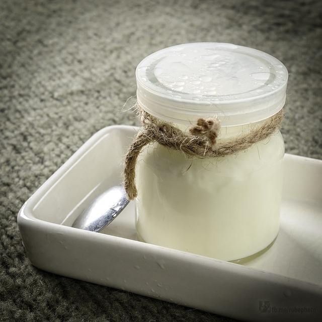  Йогурт, содержащий живые культуры, поможет при проблемах с диареей